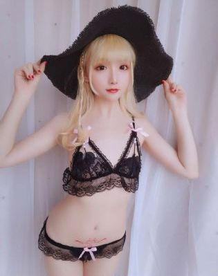 她的业余爱好 电影
