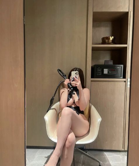 在线偷拍女厕嘘嘘