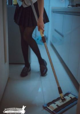 新婚不久和上司出差中出