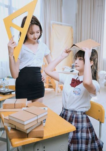 迷人的保姆hd