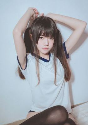 年轻胸大的阿5
